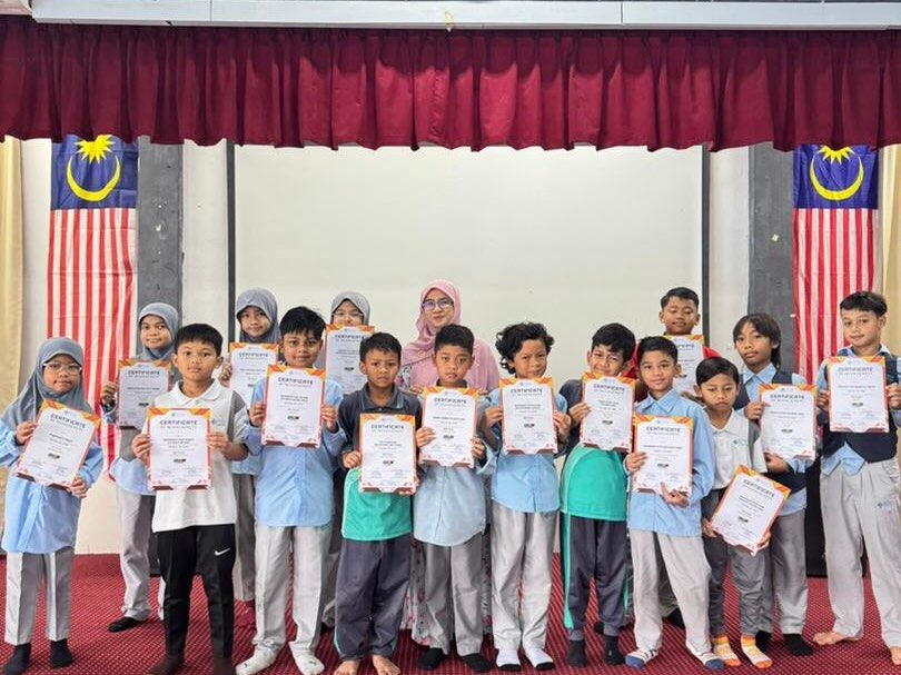 Instagram post from rizqislamicschool. This post is in position 0.